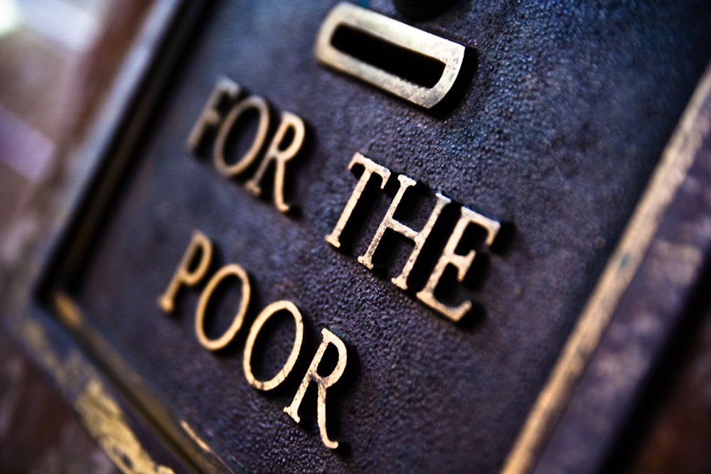 QUANDO IL SALARIO AUMENTA, L’ASSIDUITÀ DI PARTECIPAZIONE AL CULTO DIMINUISCE