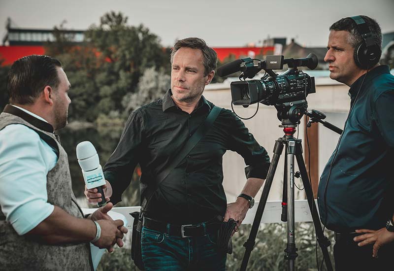 Les médias et les préjugés