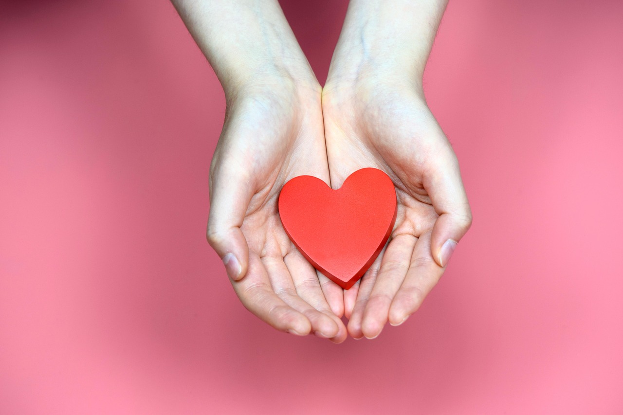 Mente e cuori pieni di compassione